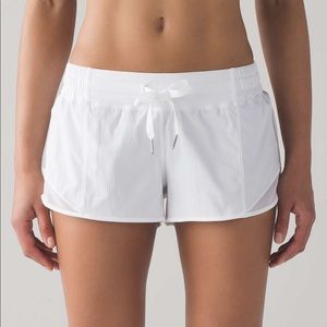 white original lululemon hotty hot shorts 2.5in